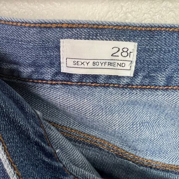 Gap Women's‎ Size 28R Sexy Boyfriend Mid Rise Blue Denim Distressed Jeans - Picture 3 of 9